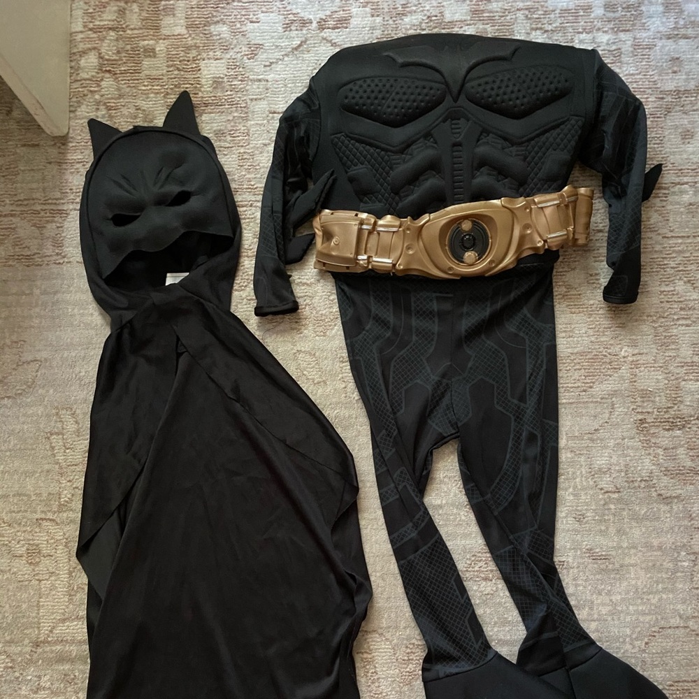 Batman Costume sz 2-4